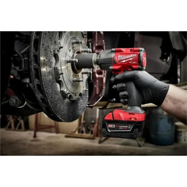 Milwaukee M18 Fuel Combo Kit Review Best Power Tools for Automotive Jobs Milwaukee M18 Fuel Combo Kit Review Best Power Tools for Automotive Jobs